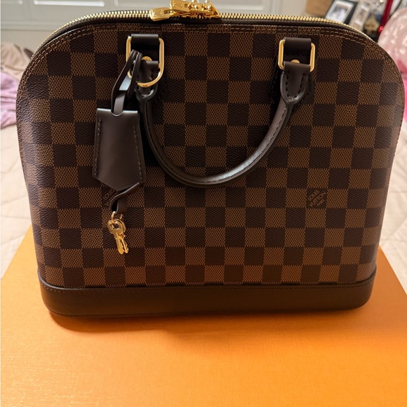 Louis Vuitton Damien Ebene Alma - Picture 6 of 15